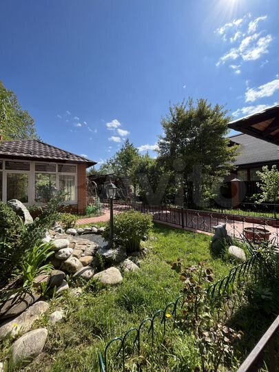 Дом 195,5 м² на участке 10 сот.