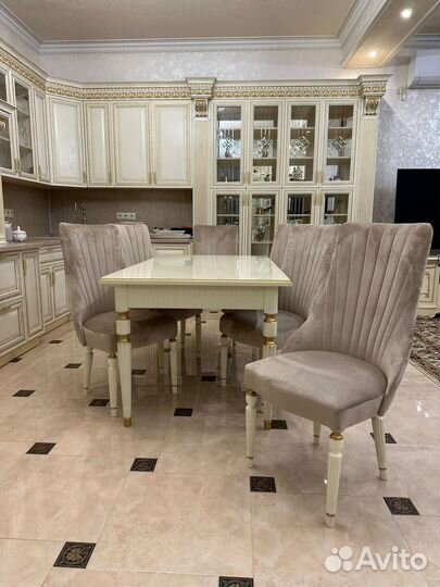 Стол стулья мебель 1