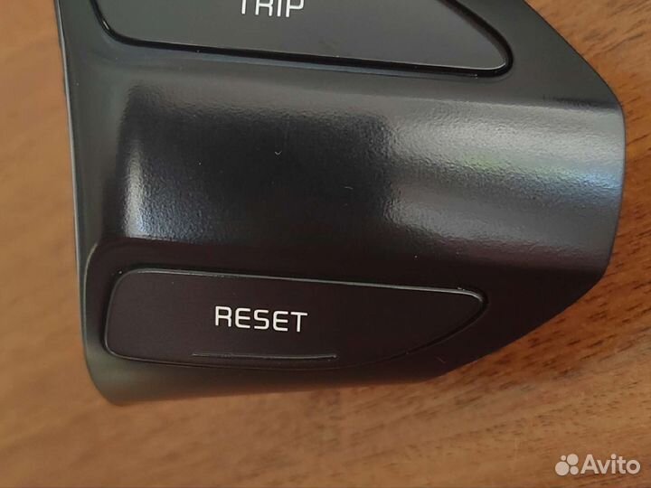 Кнопки руля kia rio 4 правые