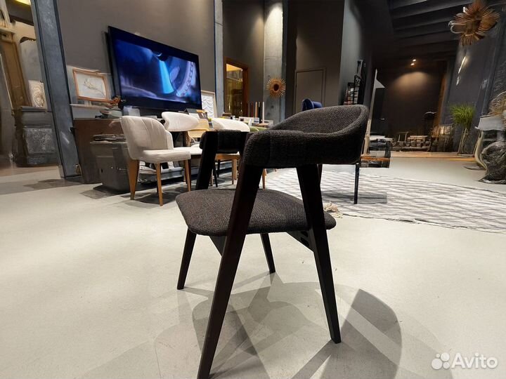 Стулья дизайнерские. Мебель от производител