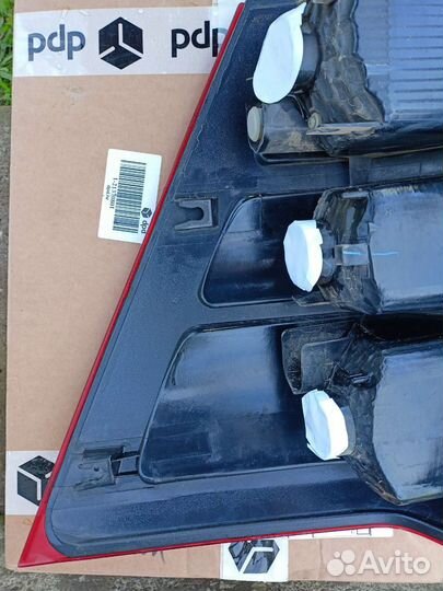 Продаю задний левый фонарь