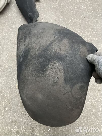 Подкрылок задний правый Mercedes-Benz W203