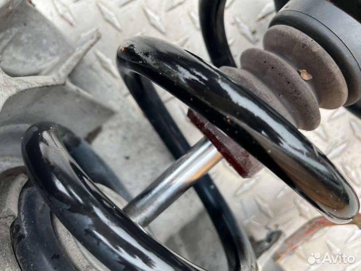 Стойка амортизатора передняя, Audi A6 C6 (S6,RS6) 2004