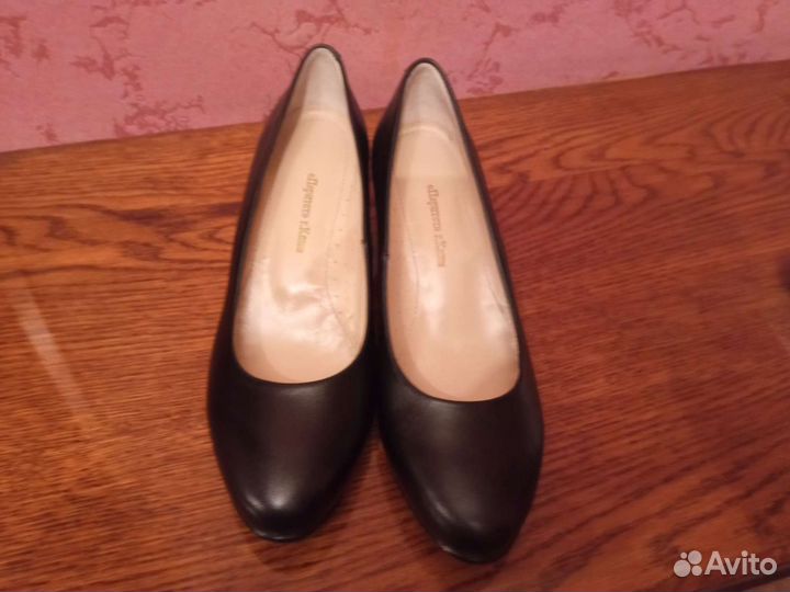 Туфли женские 37 и 38 размеры
