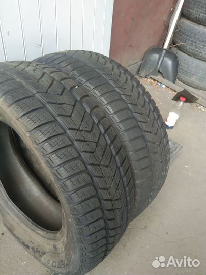 Pirelli Winter Sottozero 3 215/65 R16