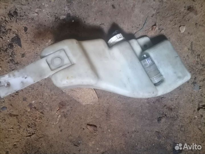 Бачок омывателя ваз 2110