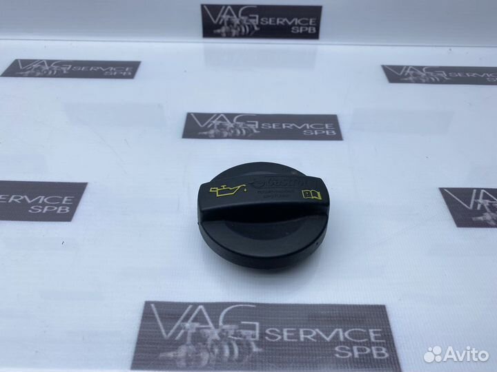 Крышка маслозаливной горловины VAG VW