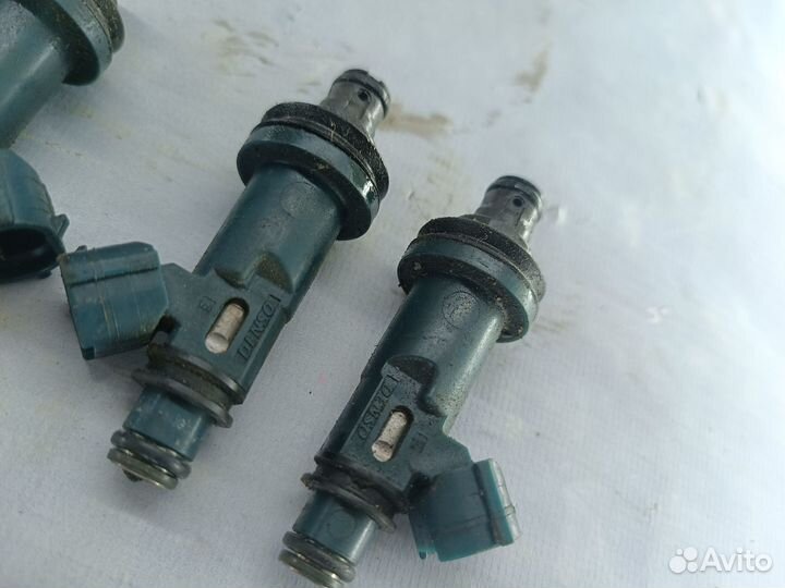 Форсунка комплект Lexus RX 300