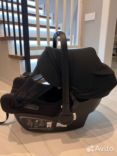 Bugaboo turtle air by nuna