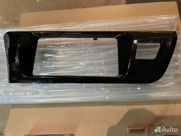 Рамка магнитолы тойота корола 2014