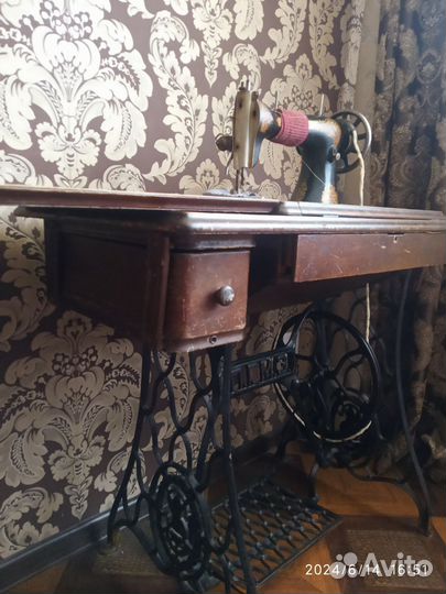 Швейная машинка подольская, ножная