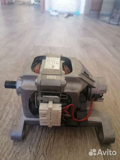 Двигататель стиральной машины indesit