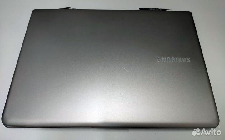 Под ремонт или запчасти Samsung NP530U3B i5/4/500