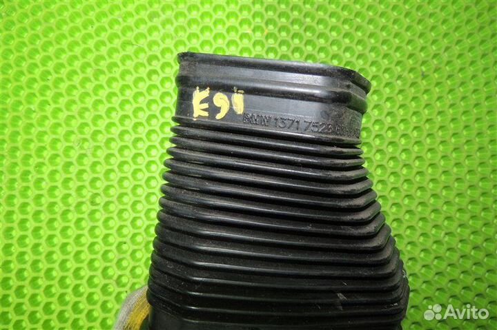 Патрубок воздушного фильтра Bmw M3 E90 N64N 2009