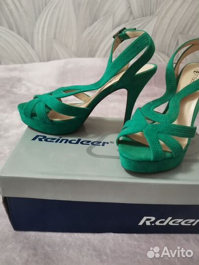 Босоножки 38