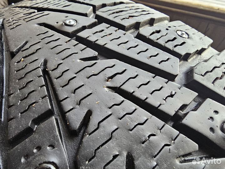 Nokian Tyres Hakkapeliitta 7 SUV 235/60 R18 107T