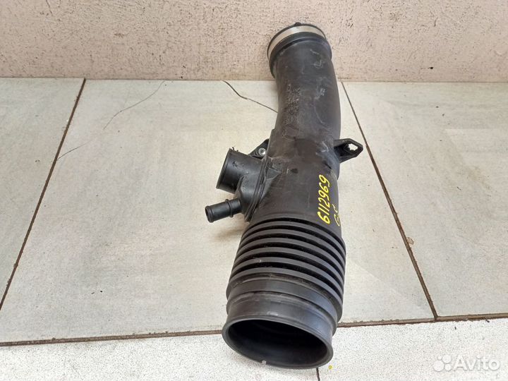 Патрубок воздушного фильтра