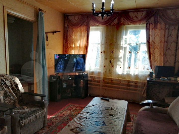 Дом 48 м² на участке 2,4 сот.