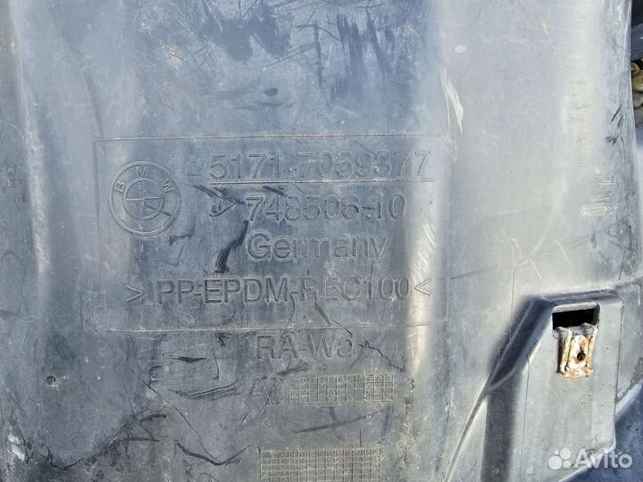 Подкрылок передний левый BMW 3