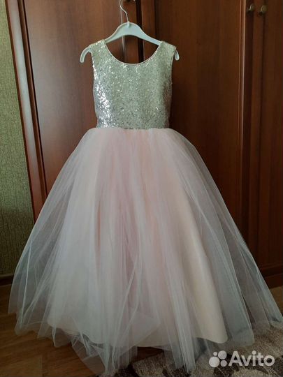 Платье для девочки. Рр. 128-134