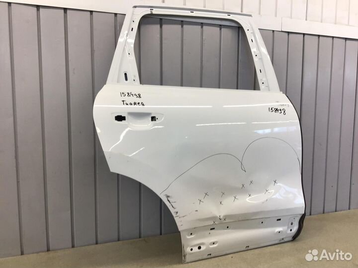 Дверь задняя правая VW Touareg 2010-2018