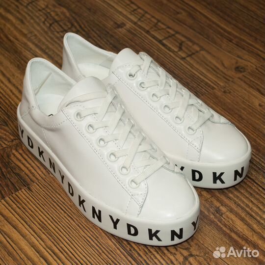 Кроссовки dkny