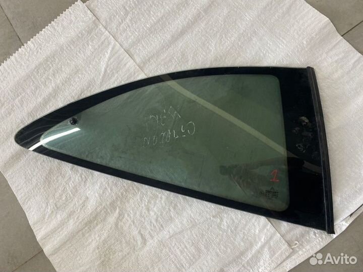 Стекло заднее правое Citroen Xsara