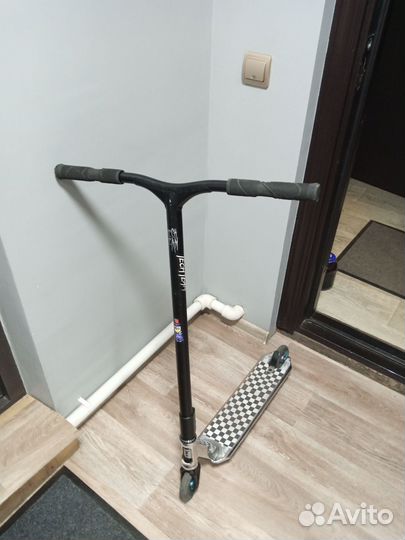 Трюковой самокат tech team provokator