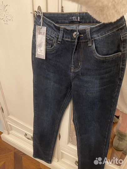 Джинсы новые