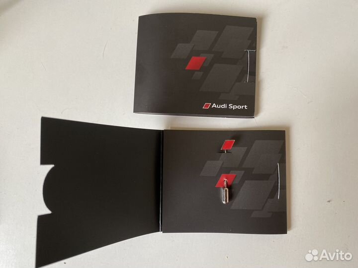 Значок Audi Sport pin