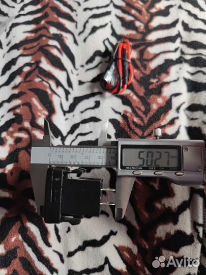 Быстрая QC 3.0 зарядка в заглушку Toyota