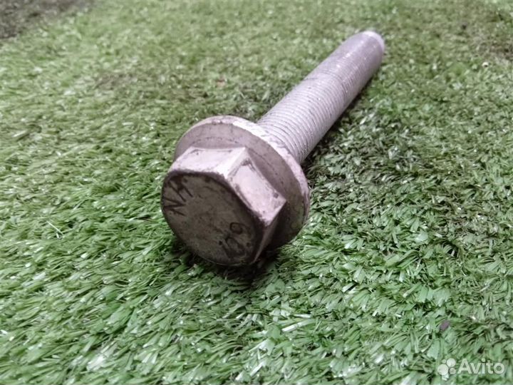 Болт Audi A4 (B8) 2007-2015