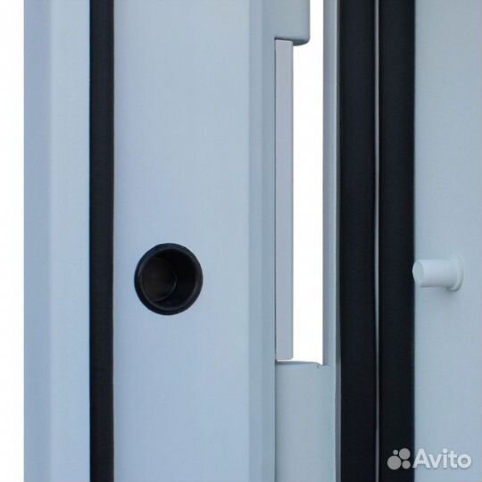 Входные двери с зеркалом/ Стальные двери