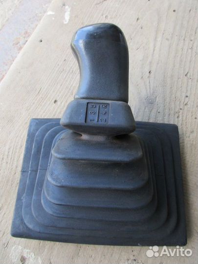 Чехол на кпп 2141