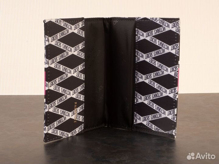 Обложка на паспорт Victoria Secret