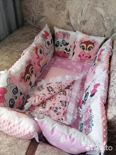 Новый Комплект в детскую кроватку бортики