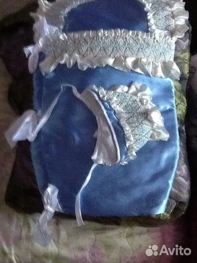 Одеяло теплое и Одежда на новорождённого