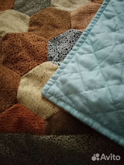 Покрывало на кровать новое