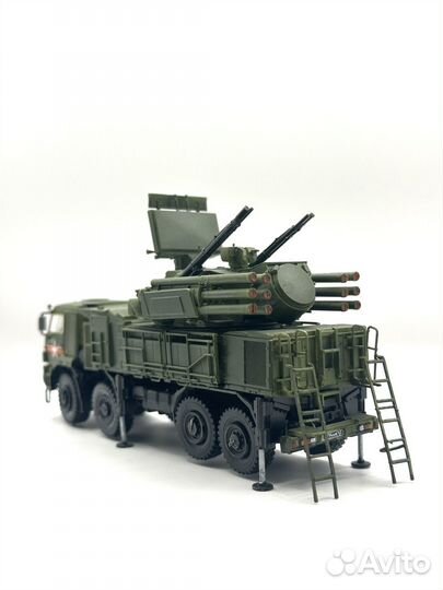 Панцирь-С1. Модель 1:72