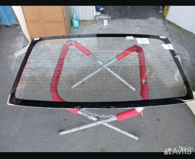 Заднее стекло на Renault Logan 1 2004-2015
