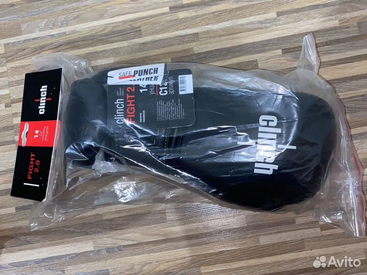 Боксерские перчатки clinch 14oz