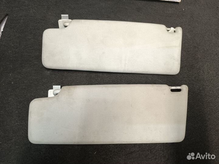 Козырек солнцезащитный пассажирский VW Golf 3