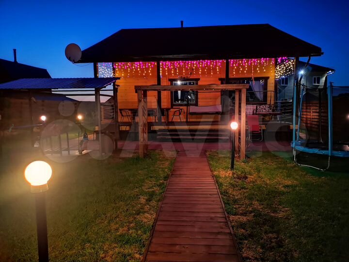 Коттедж 189 м² на участке 7 сот.