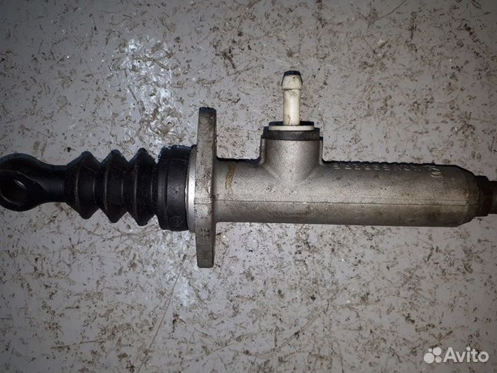 Главный цилиндр сцепления DAF XF105 (01.05)