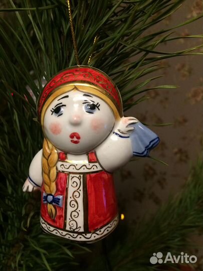 Новогодняя фарфоровая игрушка Марья