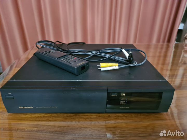 Продам видеомагнитофон Panasonic NV-J35EE