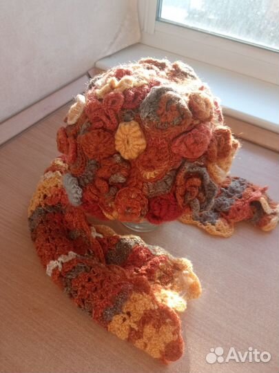 Женский комплект ручной работы