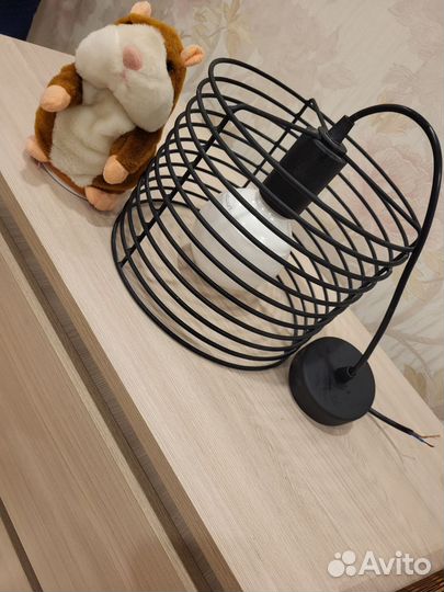 Люстра с лампочкой