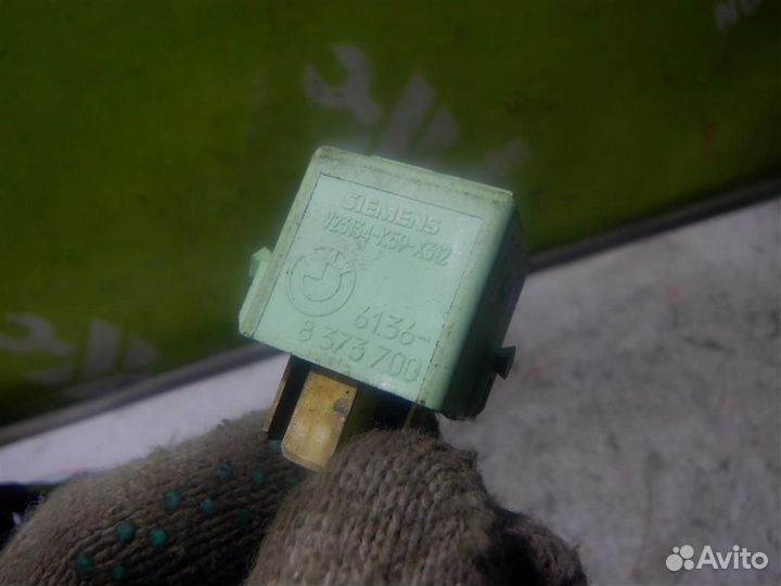 Реле топливного насоса бмв Е39