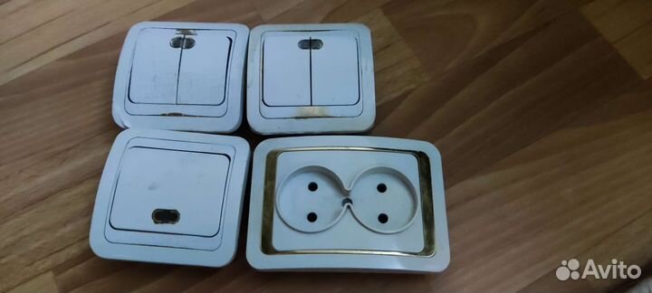 Потолочный точечный светильник